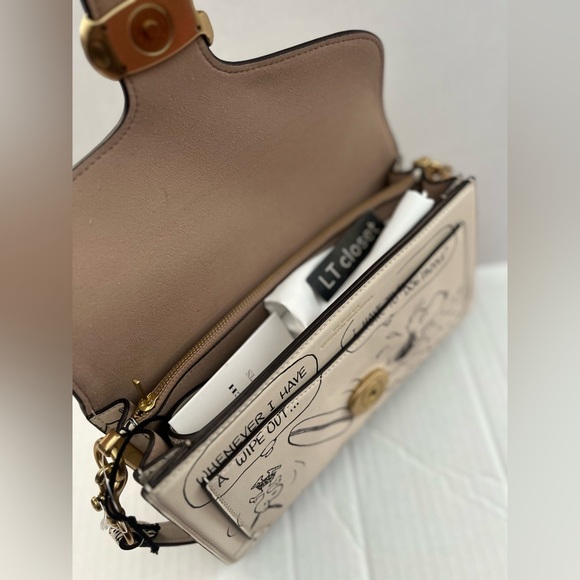 New Coach X Peanuts Tabby Shoulder Bag 26 With Newspaper Print CCB04 - Picture 13 of 15